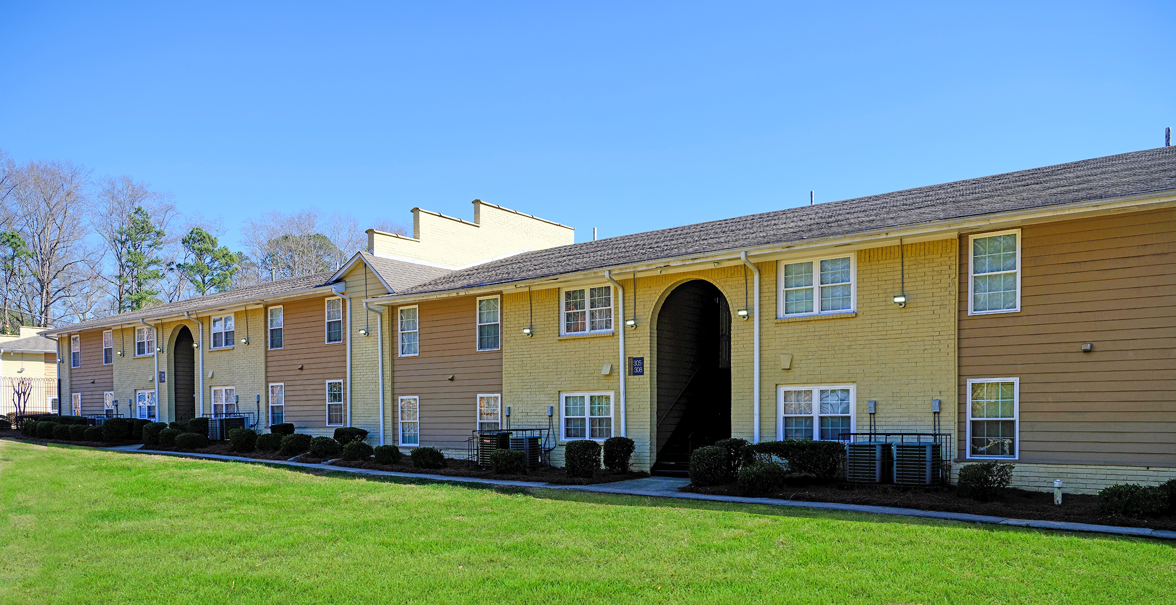 Crystal Townhomes & Crystal Heights The Multifamily Advisory Group at